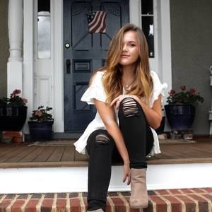 Meet your Posher, Katherine